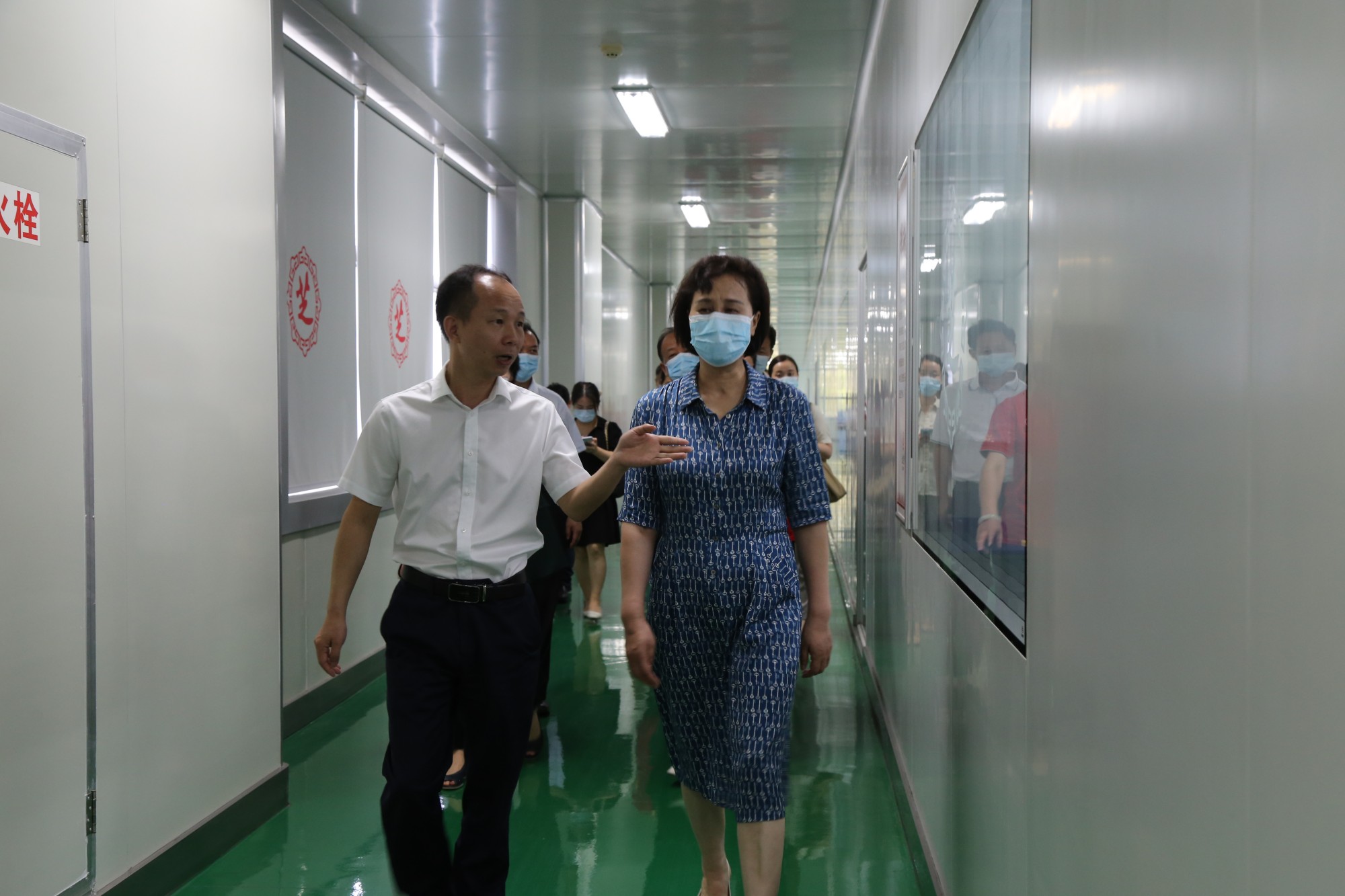 湖南省政協黨組副書記、副主席黃蘭香調研九芝堂